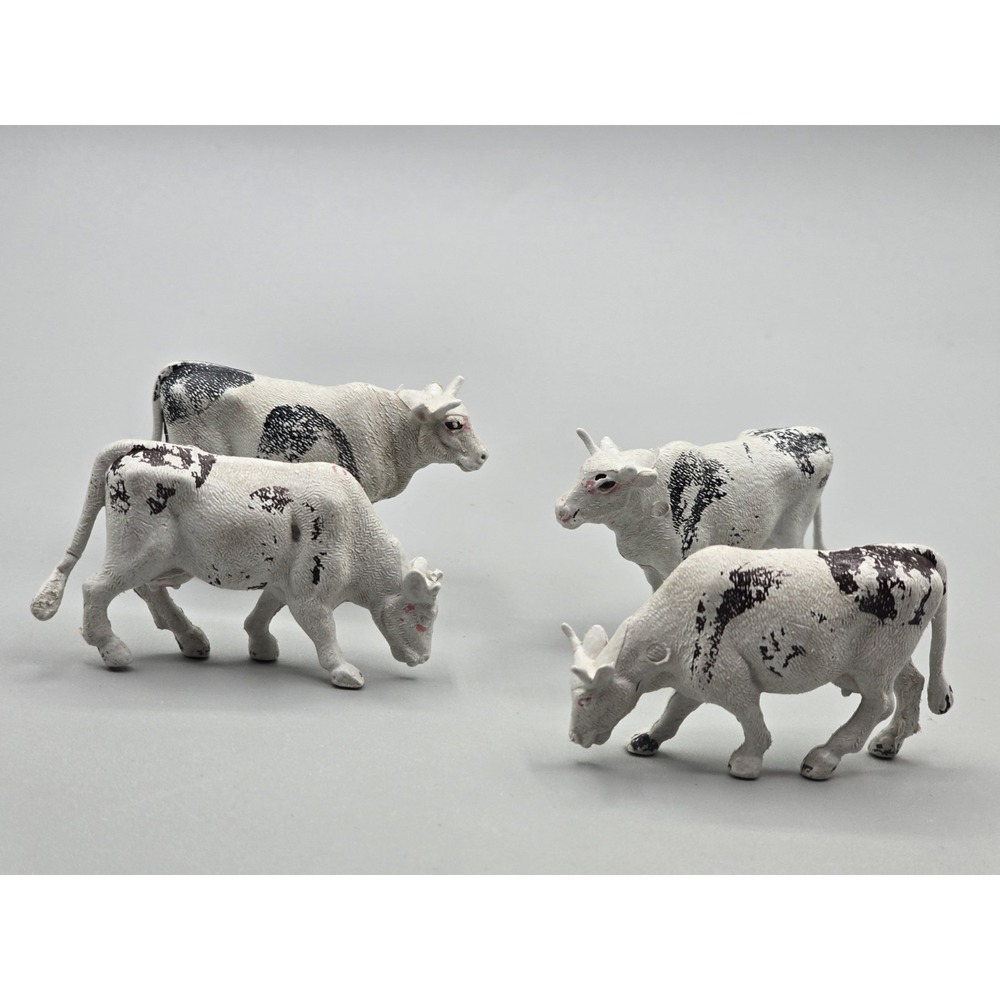 Lot‎ Of 4 Vintage Hong Kong Cow Farm Animals